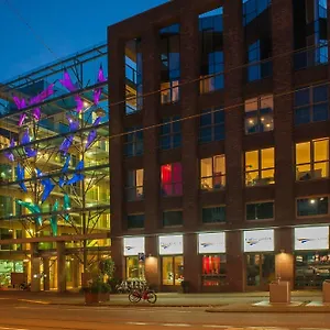 4* Otel Grand Downtown
